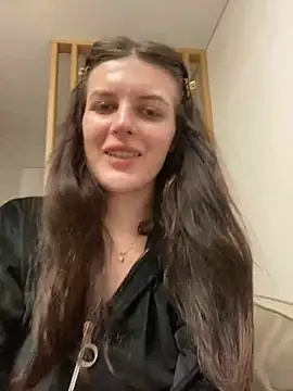 little belucci online show from 02-22-25, 09:04