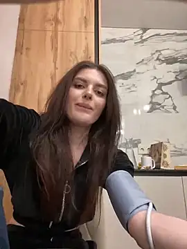 little belucci online show from 03-05-25, 08:10