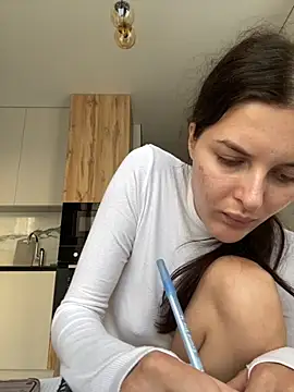 little belucci online show from 09-10-25, 02:28