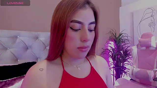 MaddyyLennon online show from 01-24-25, 03:34