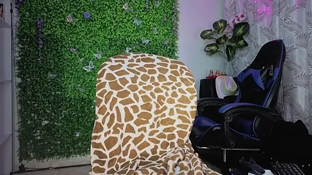 Snapshot of valquiria_sirgun chatting on 07-28-26, 11:17 valquiria sirgun online show from 07-28-26, 11:17