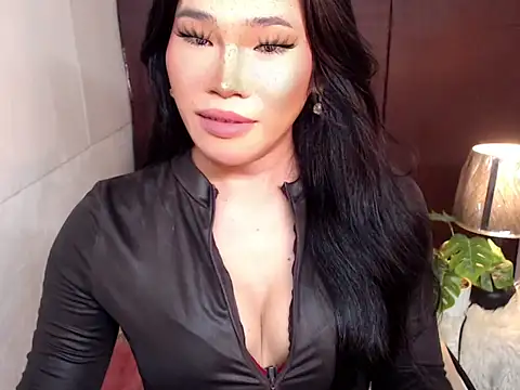 Ur Fantastic Lina online show from 04-12-26, 09:42