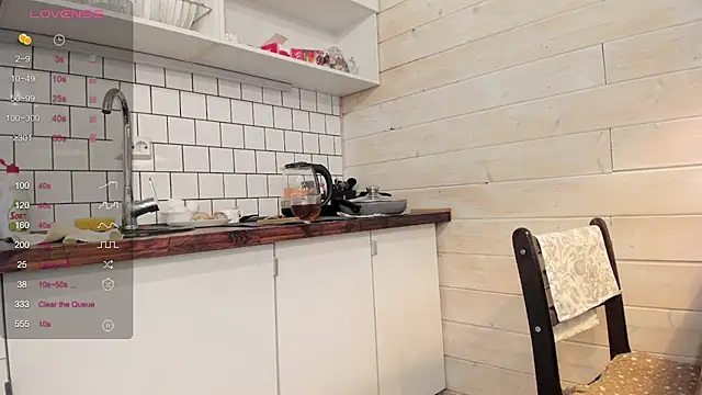 Jena Lukas online show from 01-25-25, 01:30