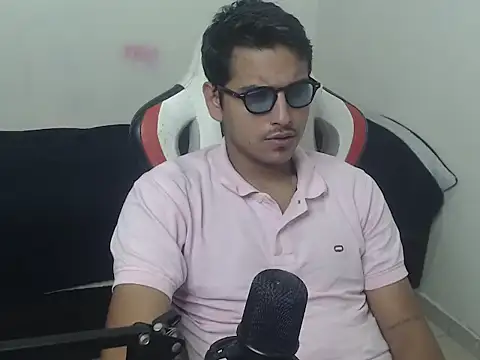 kylian 07 online show from 06-22-26, 02:02