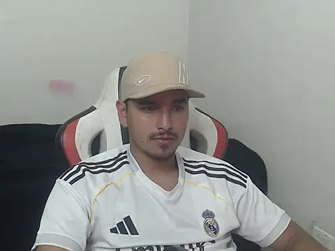 kylian 07 online show from 07-16-26, 03:01