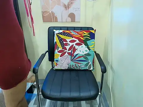 Snapshot of Skinny_regie99xxx chatting on 09-14-25, 11:04 Skinny regie99xxx online show from 09-14-25, 11:04