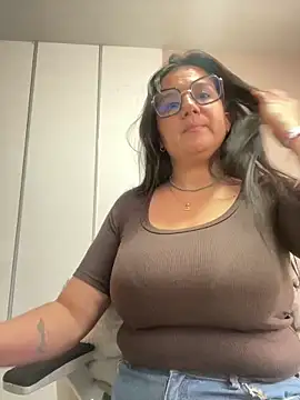 SWEETLILY18 online show from 01-04-25, 02:46