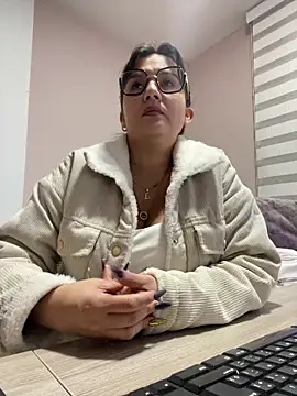 SWEETLILY18 online show from 02-05-25, 11:23