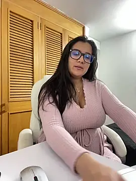 SWEETLILY18 online show from 10-08-25, 10:51