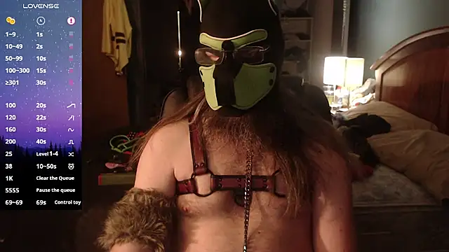 Snapshot of kinkywolf429 chatting on 04-26-26, 06:33 kinkywolf429 online show from 04-26-26, 06:33