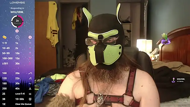 Snapshot of kinkywolf429 chatting on 06-11-26, 08:29 kinkywolf429 online show from 06-11-26, 08:29
