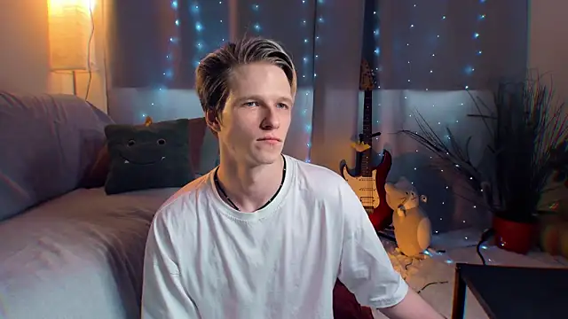 Breston Sweet online show from 04-15-26, 06:53