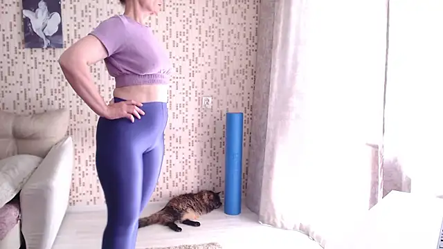 Snapshot of BelovedLady chatting on 06-19-26, 05:45 BelovedLady online show from 06-19-26, 05:45