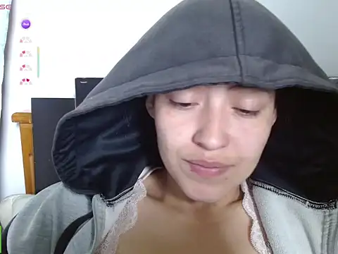 Snapshot of Olivia_Bright chatting on 07-29-26, 02:04 Olivia Bright online show from 07-29-26, 02:04