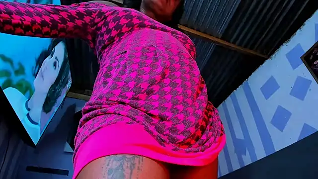 Snapshot of luciana_osorno chatting on 02-12-25, 02:03 luciana osorno online show from 02-12-25, 02:03