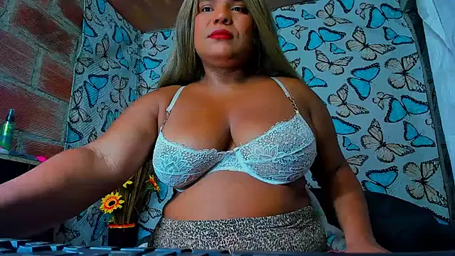 Snapshot of luciana_osorno chatting on 11-07-25, 09:09 luciana osorno online show from 11-07-25, 09:09