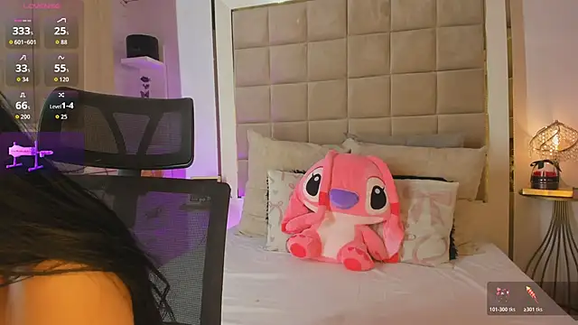 Victoria adaams online show from 11-15-25, 10:45