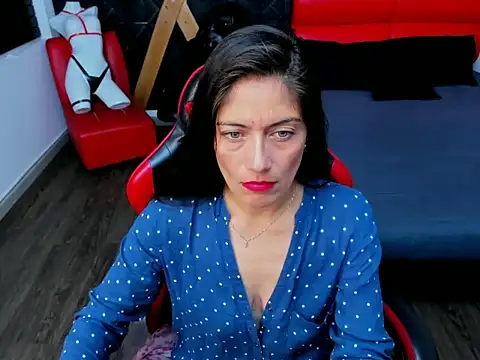 AnnyMilet  online show from 07-02-26, 01:28