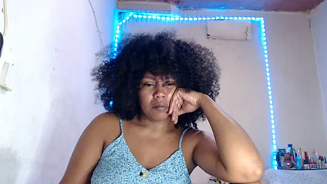 cherry cleou online show from 12-18-25, 03:07