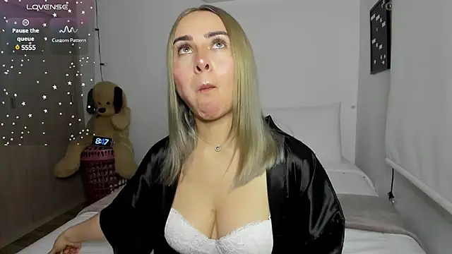 sophi mooreno online show from 12-05-24, 01:47