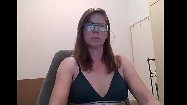 Snapshot of SavannaGirly chatting on 04-27-26, 08:56 SavannaGirly online show from 04-27-26, 08:56