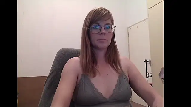 Snapshot of SavannaGirly chatting on 06-04-26, 08:31 SavannaGirly online show from 06-04-26, 08:31