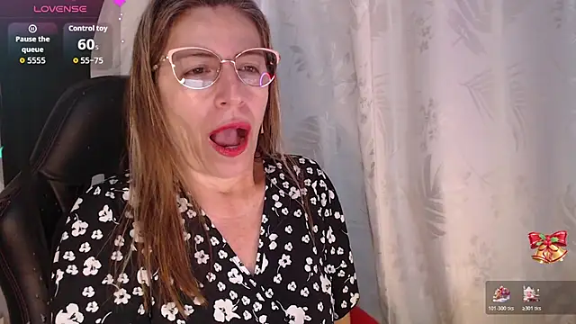 Chayla Ruiz online show from 12-13-25, 10:26