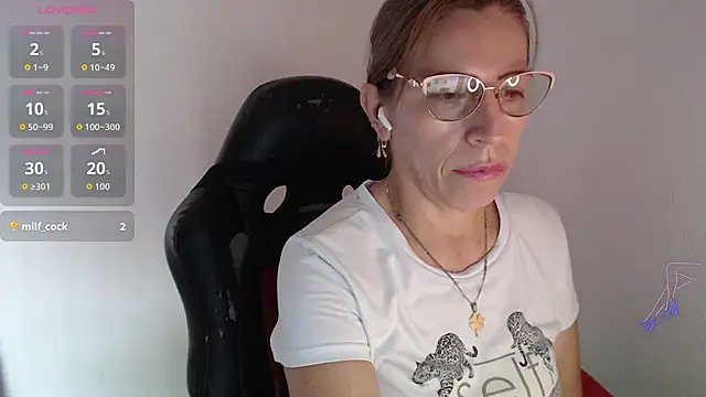 Snapshot of Chayla_Ruiz chatting on 07-04-26, 02:56 Chayla Ruiz online show from 07-04-26, 02:56