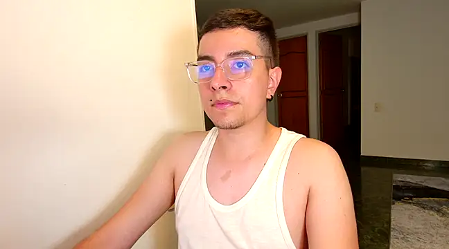 Jhoan saenz online show from 03-20-25, 03:23