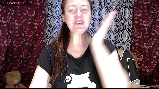 EmilyDoth online show from 09-13-25, 05:07