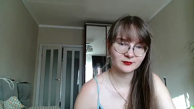 KiraGoldens online show from 03-26-26, 12:11