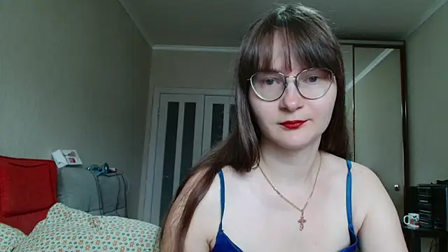 Snapshot of KiraGoldens chatting on 06-02-26, 06:15 KiraGoldens online show from 06-02-26, 06:15