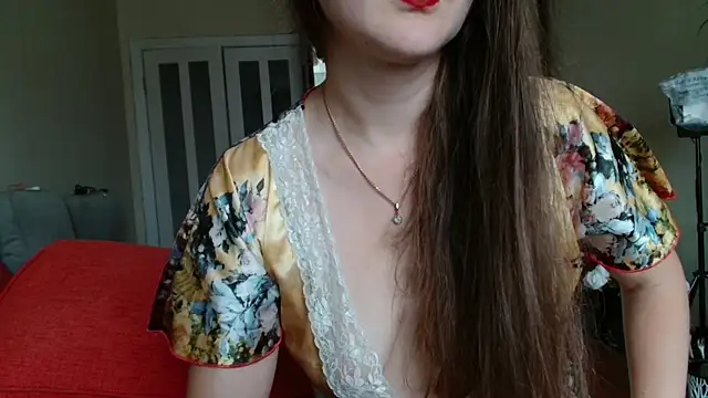 Snapshot of KiraGoldens chatting on 07-29-26, 06:33 KiraGoldens online show from 07-29-26, 06:33