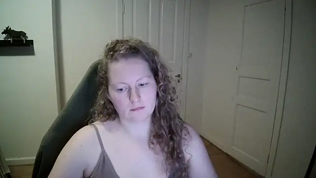 Girlnina-1995 online show from 01-08-25, 03:39