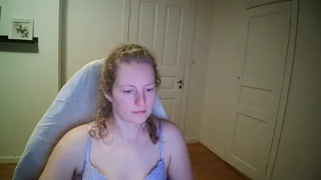 Girlnina-1995 online show from 12-01-25, 09:53