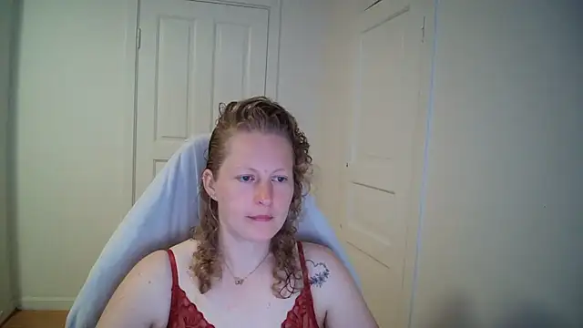 Girlnina-1995 online show from 05-21-26, 10:44