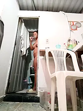 Snapshot of Bigassmommy_x chatting on 02-12-26, 01:50 Bigassmommy x online show from 02-12-26, 01:50