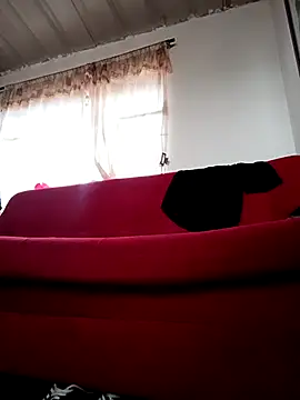 Snapshot of Bigassmommy_x chatting on 02-19-26, 02:46 Bigassmommy x online show from 02-19-26, 02:46