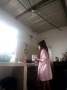 Snapshot of Bigassmommy_x chatting on 02-23-26, 02:25 Bigassmommy x online show from 02-23-26, 02:25