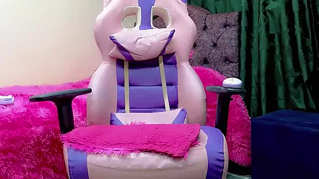 Snapshot of Samy_hot_69 chatting on 01-23-25, 02:07 Samy hot 69 online show from 01-23-25, 02:07