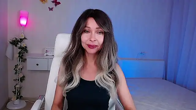 wendifoste online show from 10-17-25, 06:43