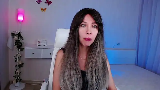 wendifoste online show from 11-24-25, 07:02