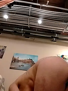 eatmeplease44 online show from 04-17-26, 06:33