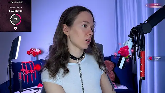 Snapshot of DivineBite chatting on 09-16-25, 03:35 DivineBite online show from 09-16-25, 03:35