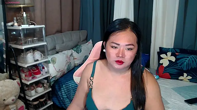 Snapshot of MagnificatMistress chatting on 12-04-24, 07:23 MagnificatMistress online show from 12-04-24, 07:23