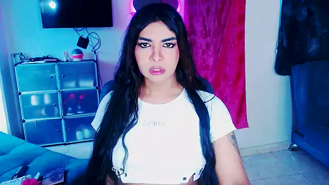 Snapshot of violet_bigcock774 chatting on 05-04-26, 12:45 violet bigcock774 online show from 05-04-26, 12:45