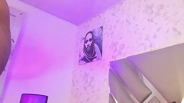 EmilyyRosee  online show from 02-08-26, 01:47