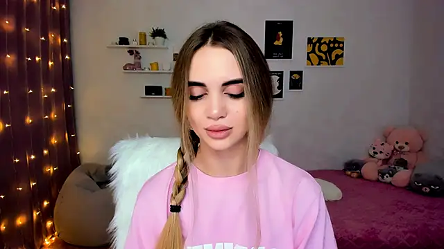 Snapshot of aPieceOfJoy chatting on 12-07-24, 11:45 aPieceOfJoy online show from 12-07-24, 11:45