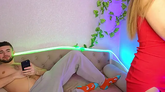 ParadisePleasure  online show from 03-06-25, 01:58