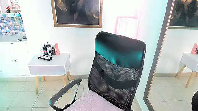 Karlagonzales  online show from 12-19-25, 06:26